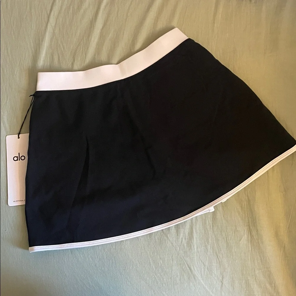 ALO Yoga Black and White Airbrush Streamlined Skirt